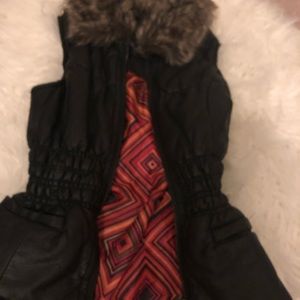 Black pleather sleeveless jacket